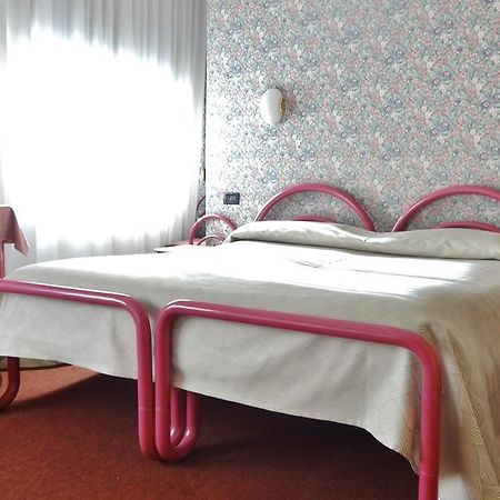 Hotel Cervo 博尔米奥 外观 照片