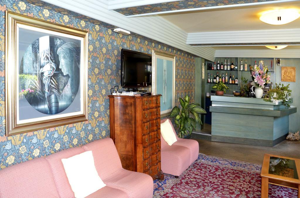 Hotel Cervo 博尔米奥 外观 照片