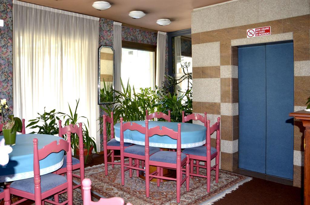 Hotel Cervo 博尔米奥 外观 照片