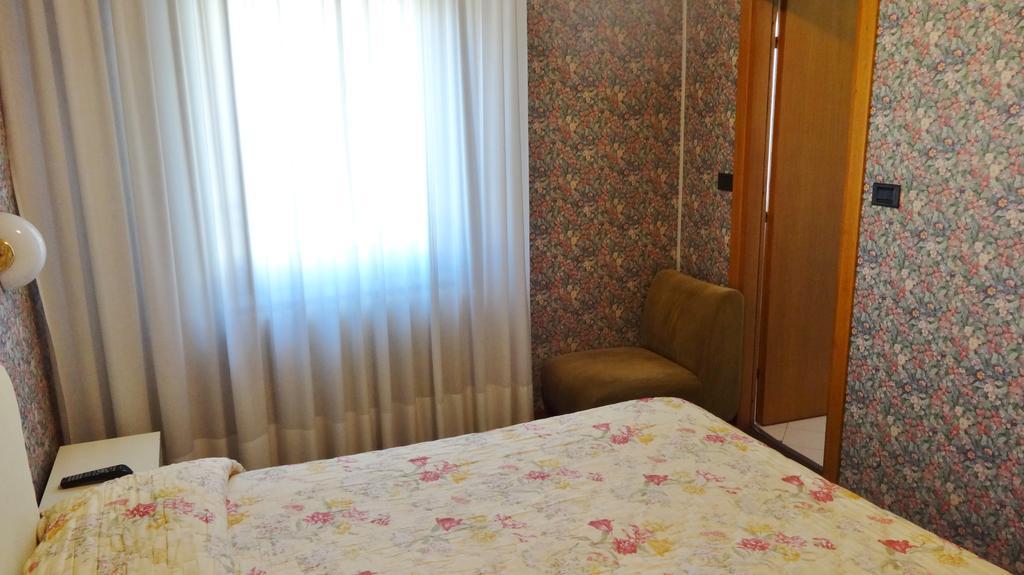 Hotel Cervo 博尔米奥 外观 照片